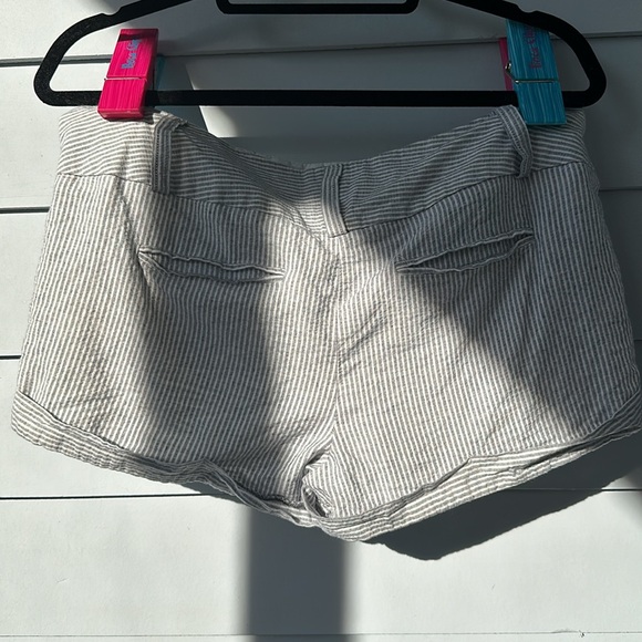 ☀️BOGO Item Charlotte Russe Nautical Seersucker Striped Cuffed Shorts☀️ - Picture 3 of 7